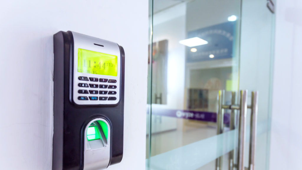 CONTROL DE ACCESOS